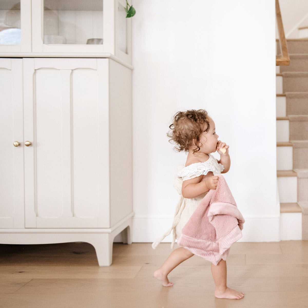 Saranoni Lush Mini Blanket, Ballet Slipper