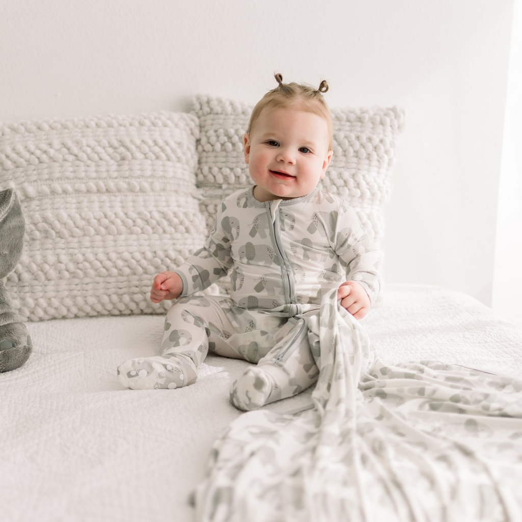Kickee Pants Print Footie with 2 Way Zipper, Natural Elephants