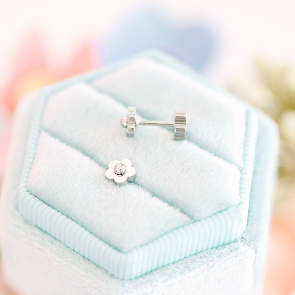 Pierced Co Tiny Silver Classic Flower Earrings