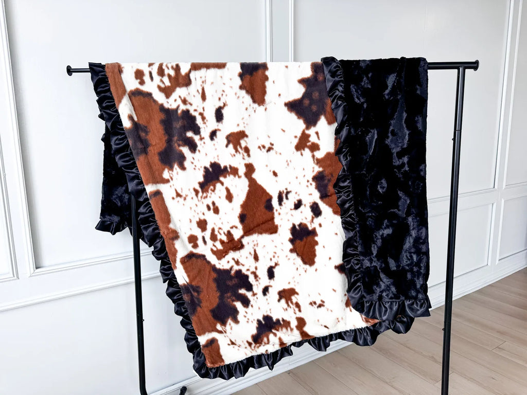 Rockin Royalty Adult Luxe Ruffle Blanket, Cozy Cowgirl