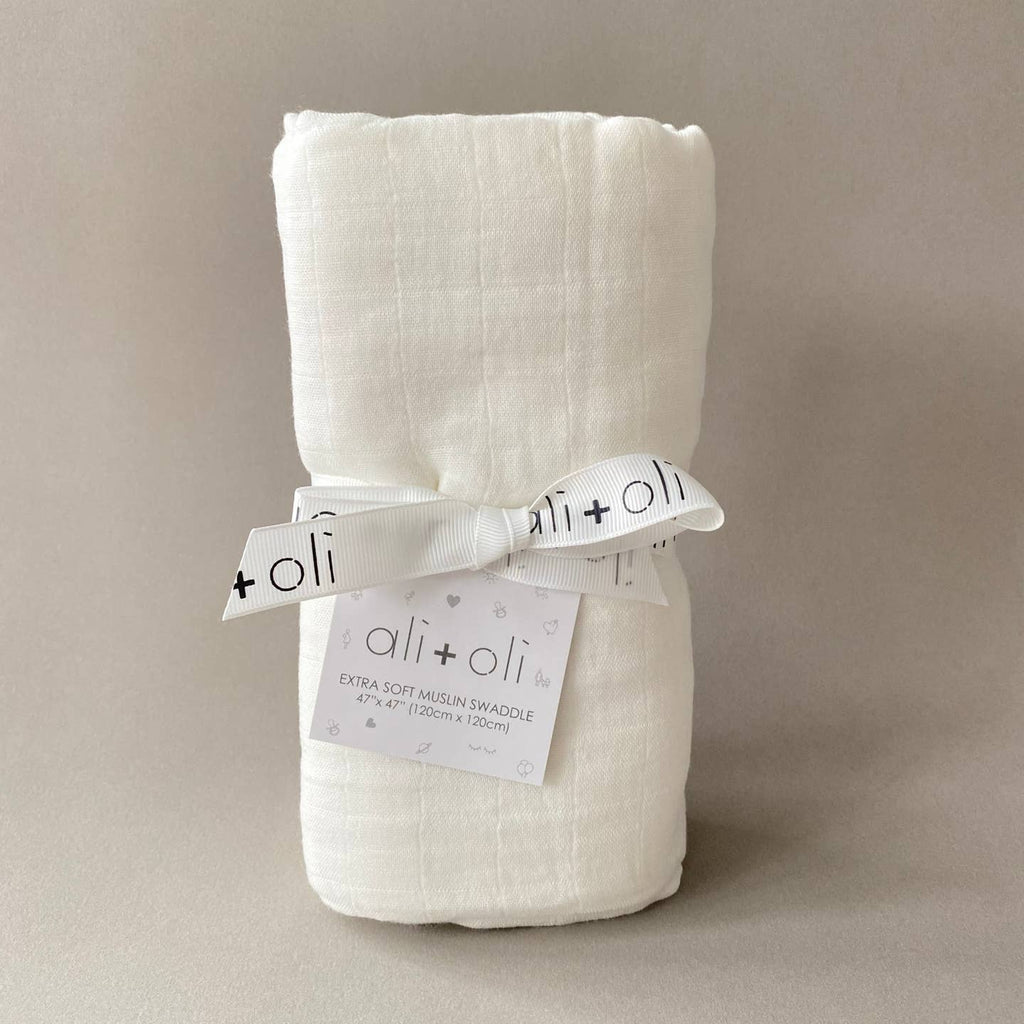Ali+Oli Bamboo Muslin Swaddle Blanket (Pure White) - Flying Ryno
