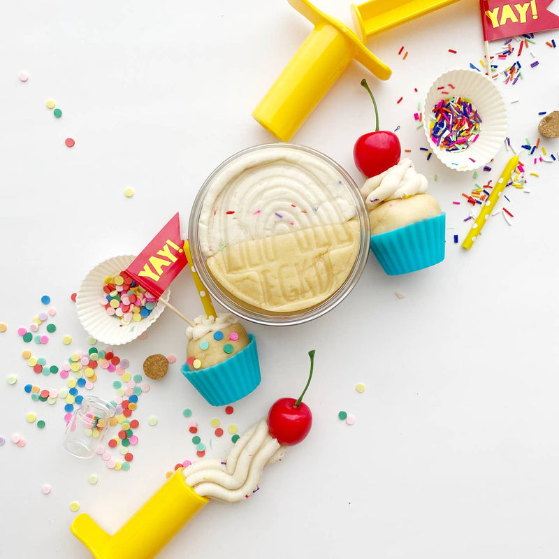 Earth Grown KidDoughsCupcake (Cupcake) Sensory Kiddough Play Kit - Flying Ryno