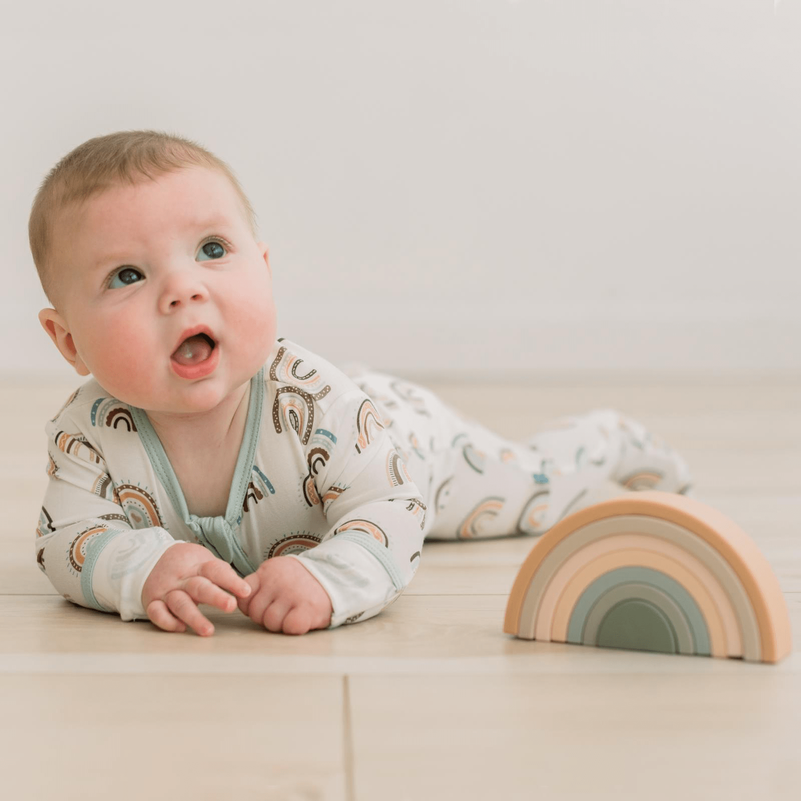 Kickee Pants Print Footie with 2 Way Zipper, Earthy Rainbows - Flying Ryno