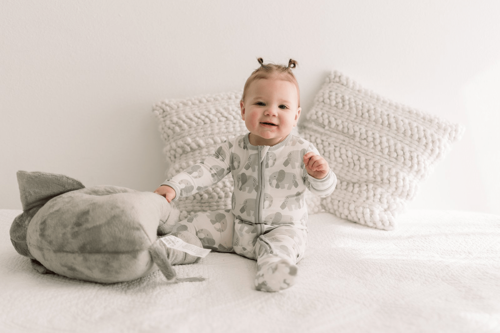 Kickee Pants Print Footie with 2 Way Zipper, Natural Elephants - Flying Ryno