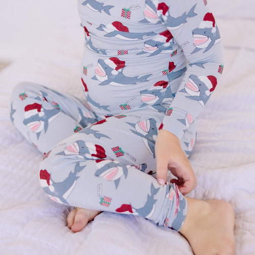 Kickee Pants Print Long Sleeve Pajama Set, Illusion Blue Holiday Sharks - Flying Ryno