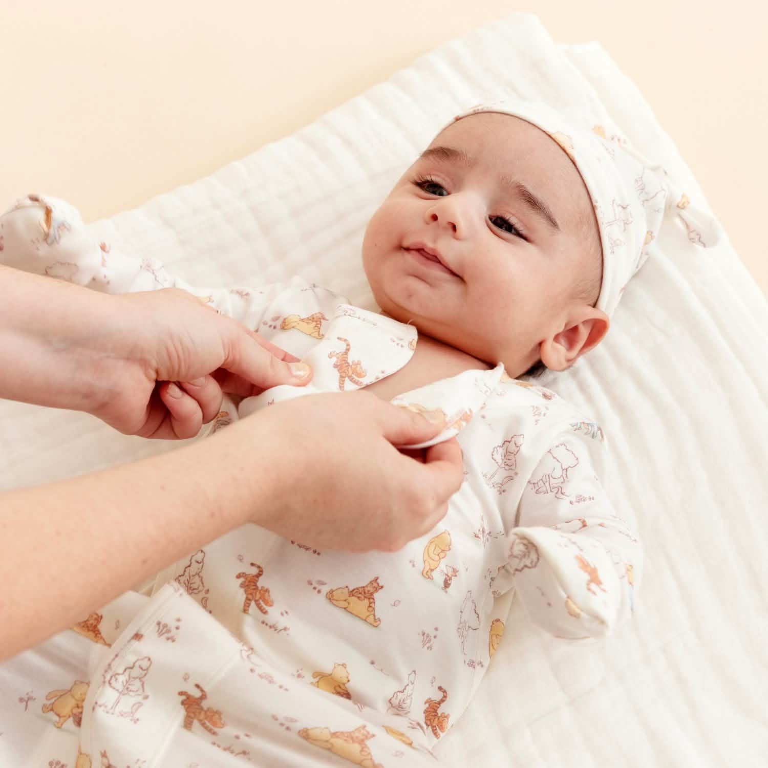 Magnetic Me Gown + Hat Set, Disney | Moments With Friends - Flying Ryno