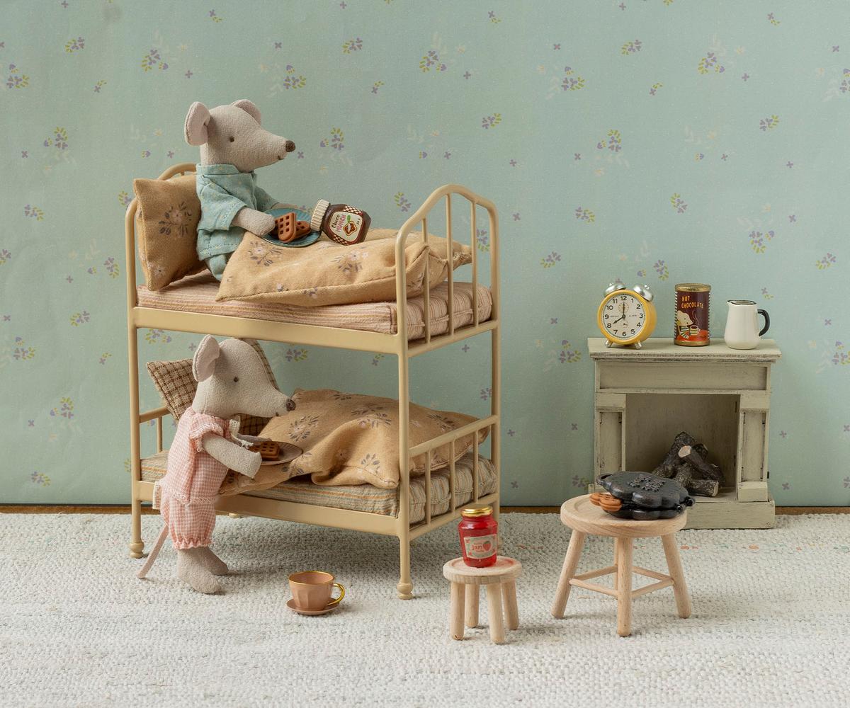 Maileg Bunk Bed, Mouse, Wheat - Flying Ryno