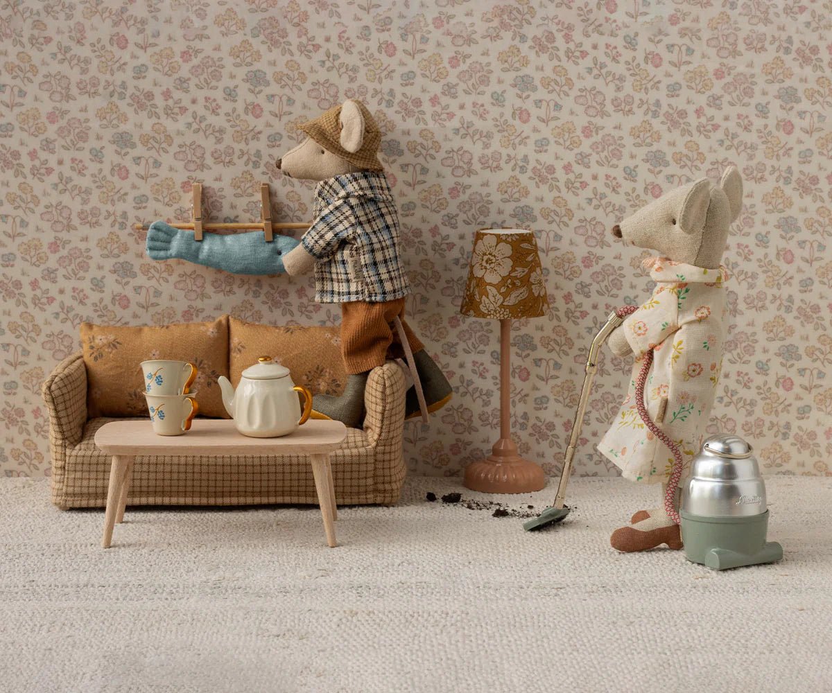 Maileg Coffee Table Mouse, Nature - Flying Ryno