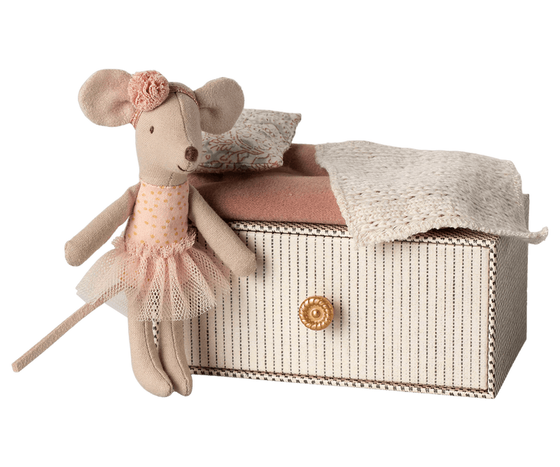 Maileg Dancing Mouse in Daybed, Little Sister - Flying Ryno