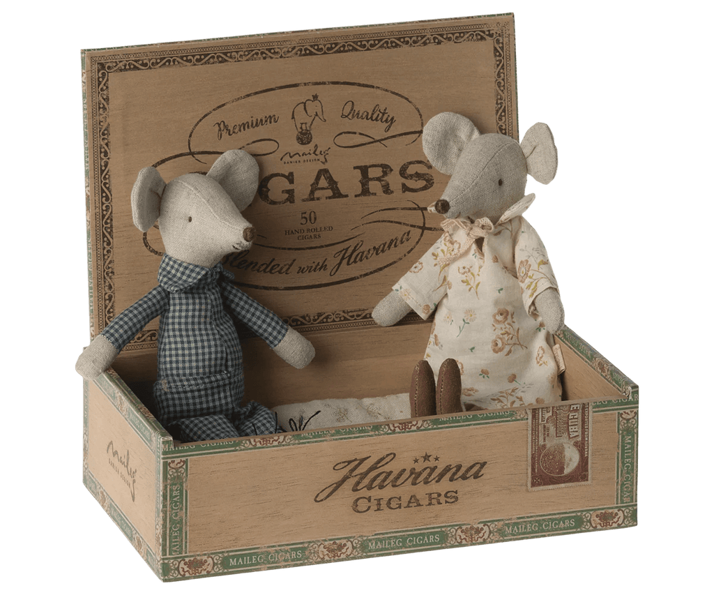 Maileg Grandma & Grandpa Mice in Cigarbox - Flying Ryno