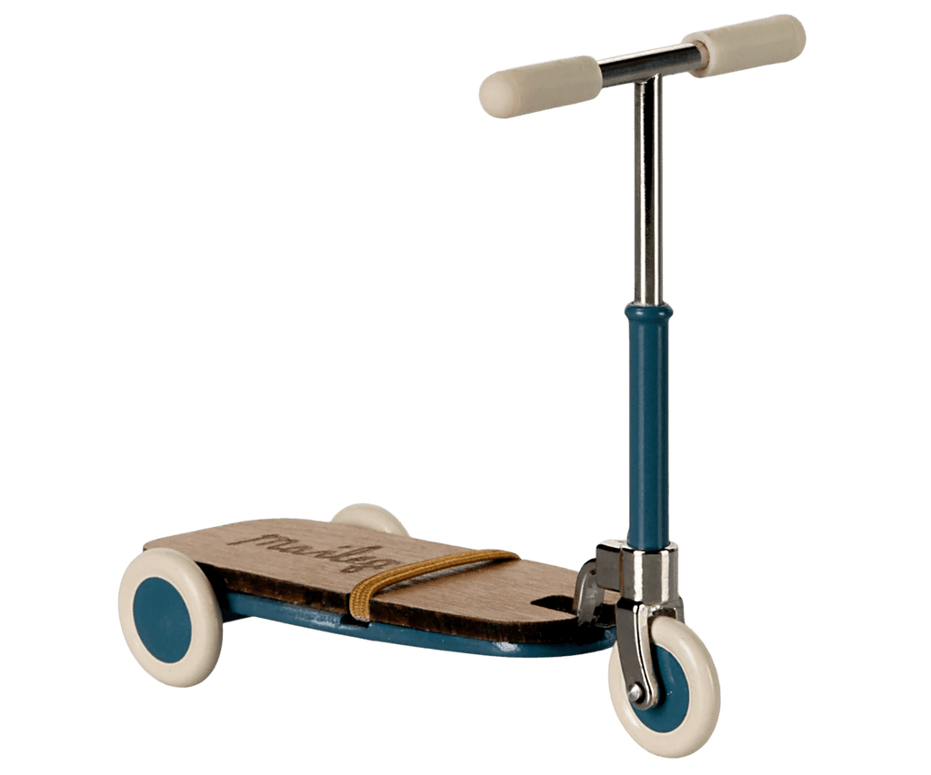 Maileg Kickboard, Mouse, Blue - Flying Ryno