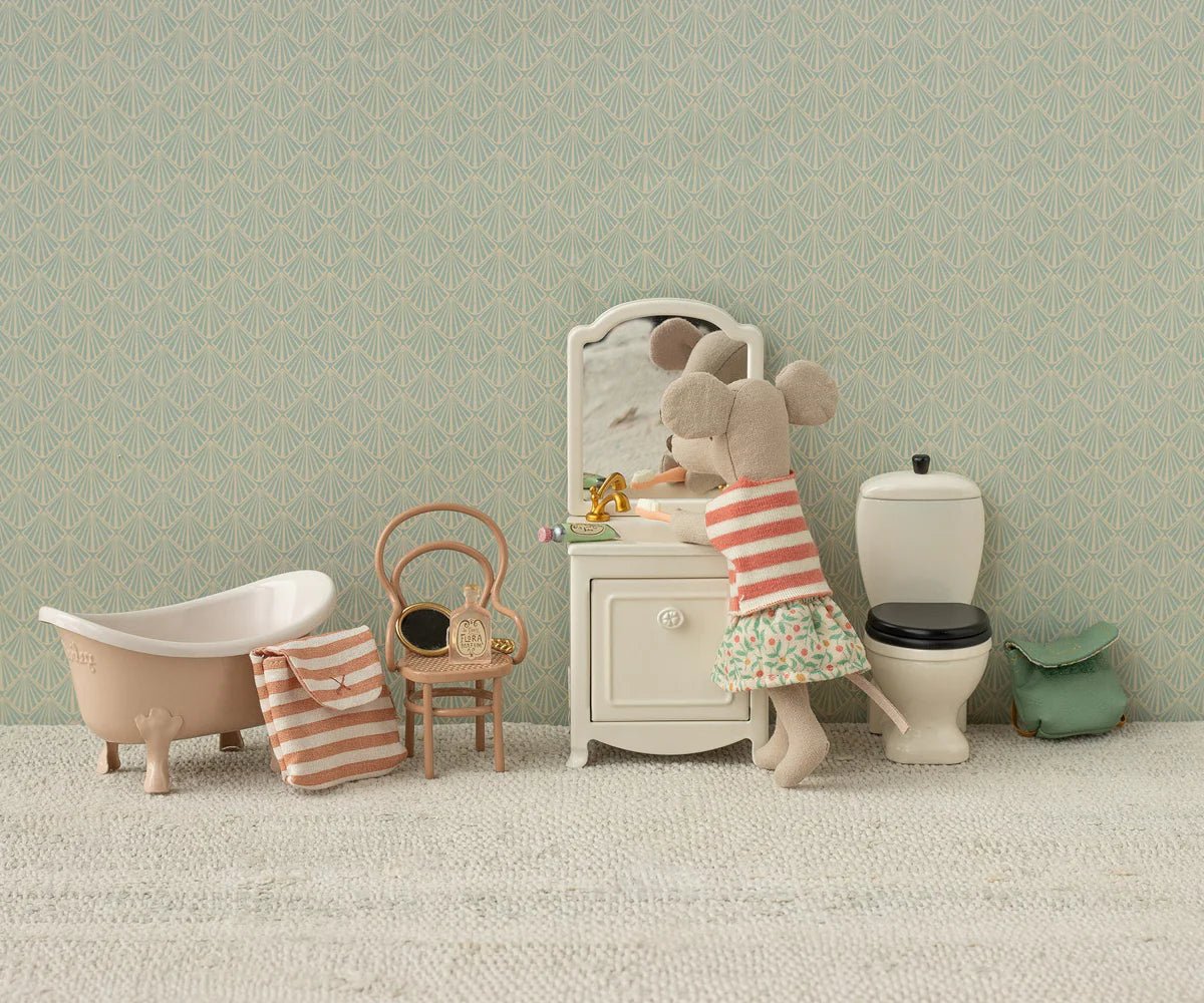 Maileg Tricycle Mouse, Big Sister, Green - Flying Ryno