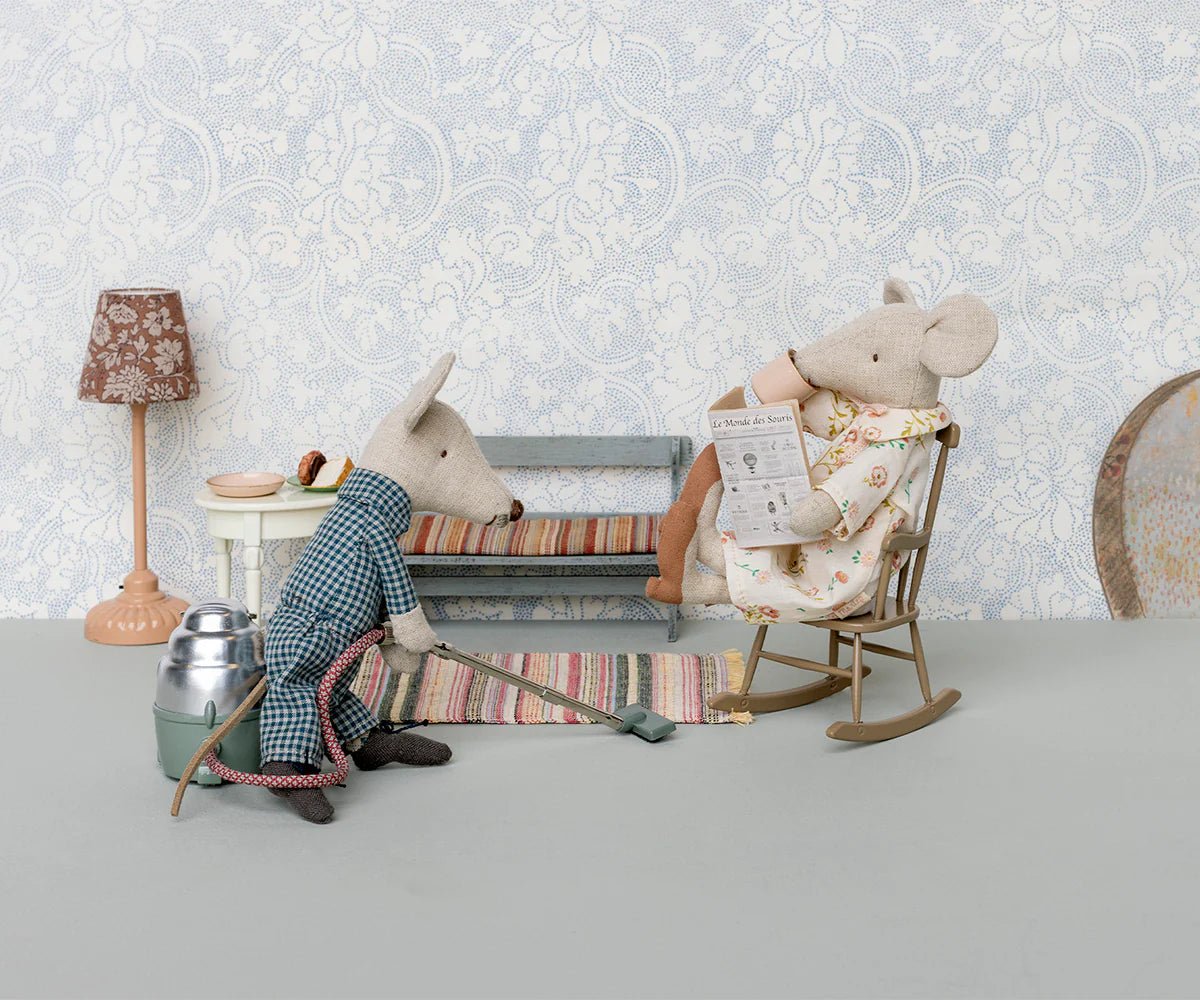 Maileg Vacuum Cleaner, Mouse - Flying Ryno