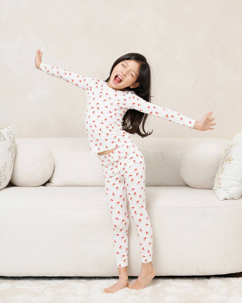 Petite Hailey HD Bamboo Long Sleeve Printed PJs Set - White Santa - Flying Ryno