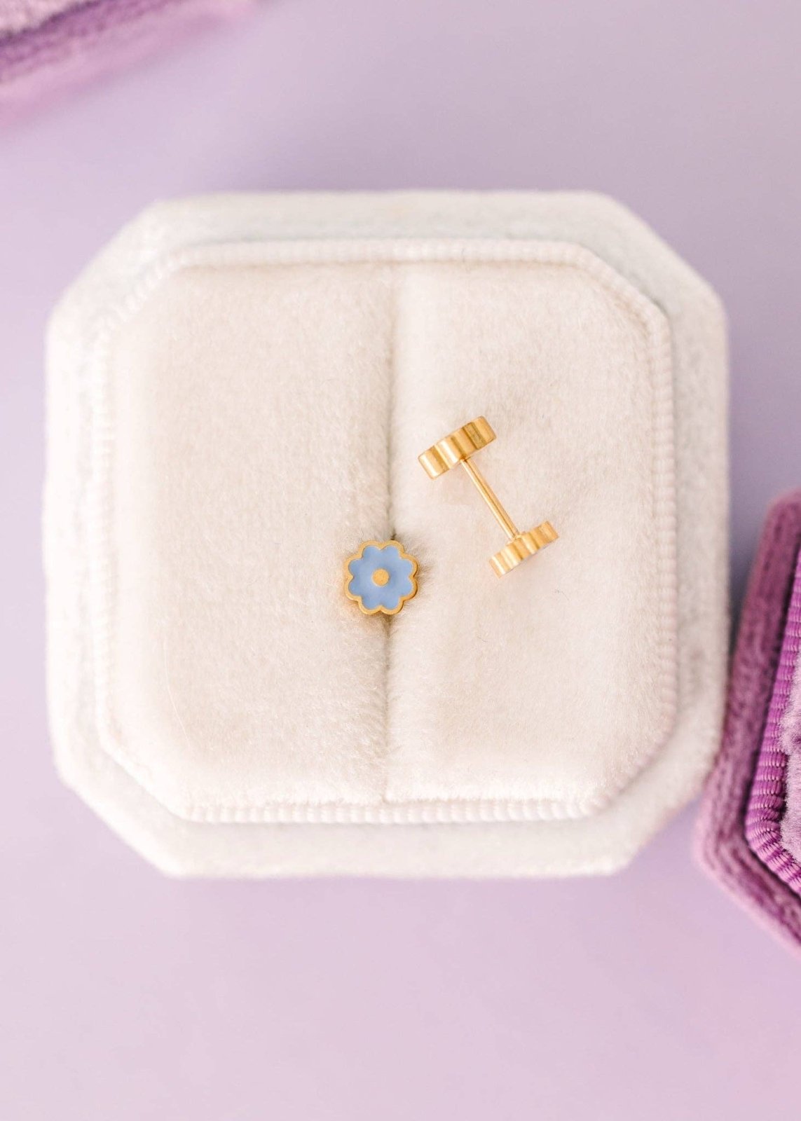 Pierced Co Tiny Blue Flower Earrings - Flying Ryno