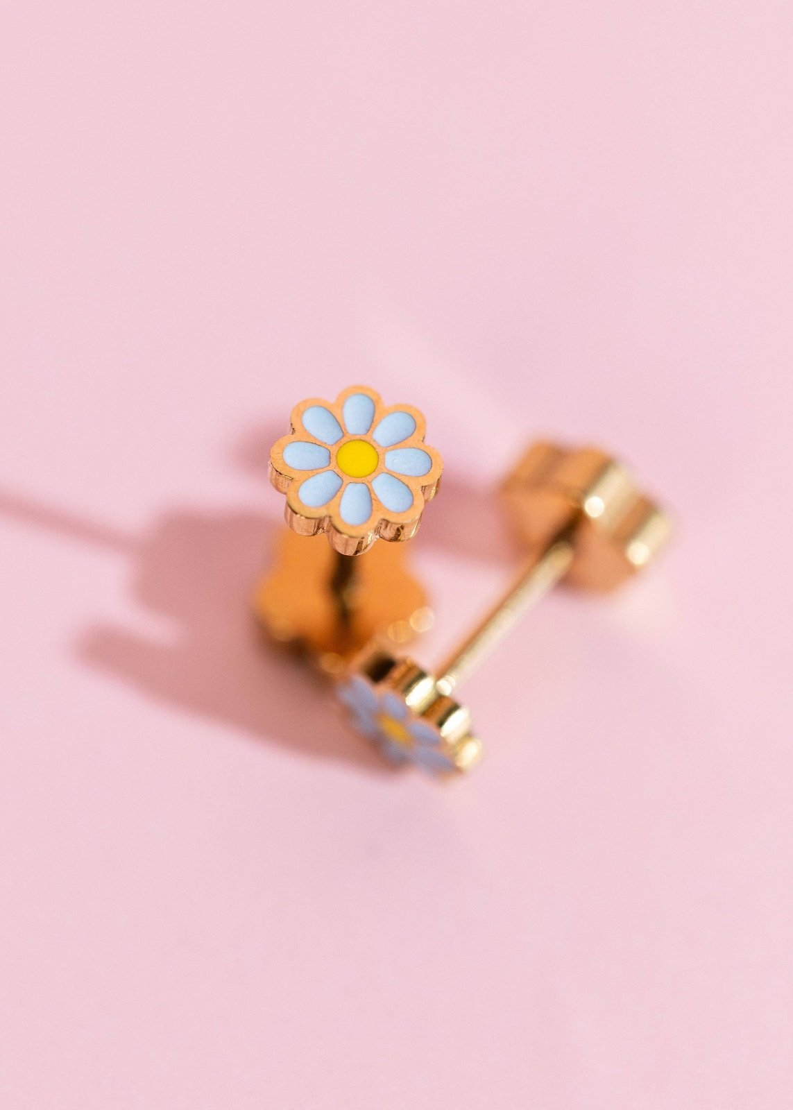 Pierced Co Tiny Light Blue Daisy Earrings - Flying Ryno