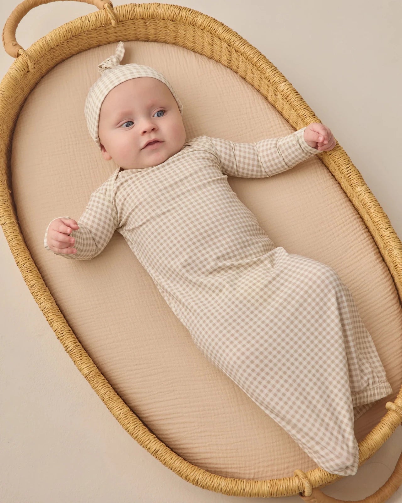 Quincy Mae Bamboo Baby Gown and Hat Set, Oat Gingham - Flying Ryno