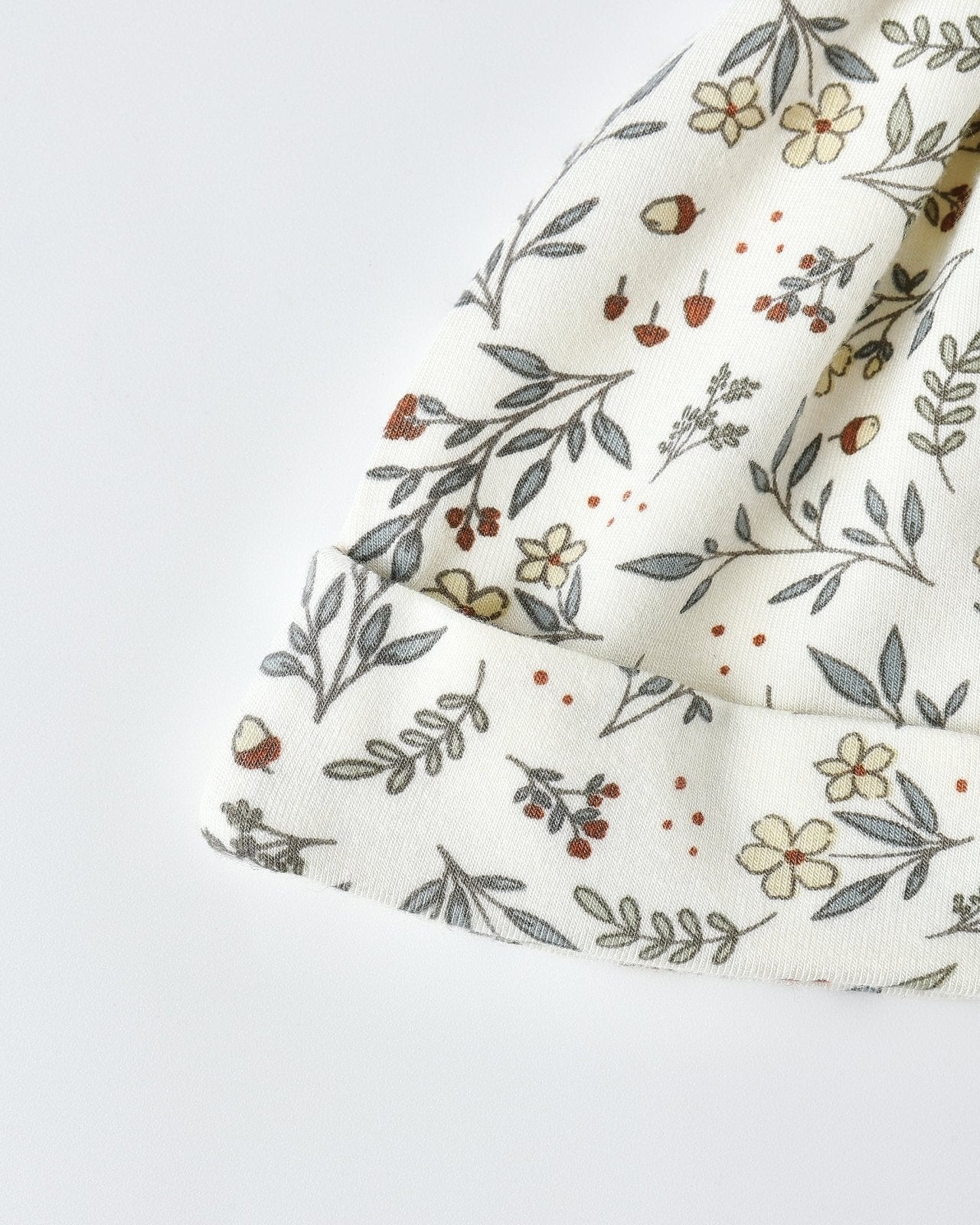 Quincy Mae Bamboo Baby Gown + Hat Set, Woodland - Flying Ryno