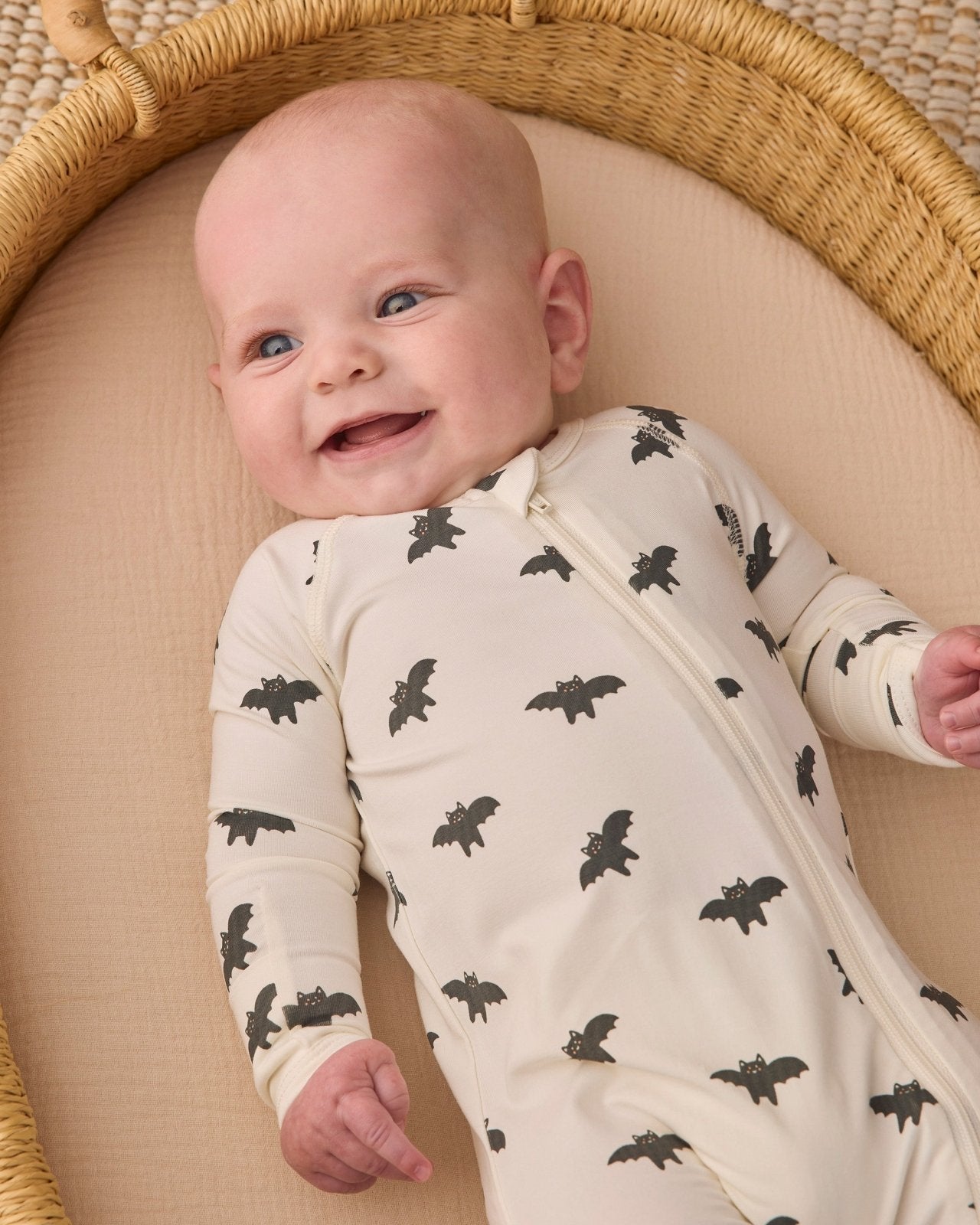 Quincy Mae Bamboo Zip Footie, Bats - Flying Ryno