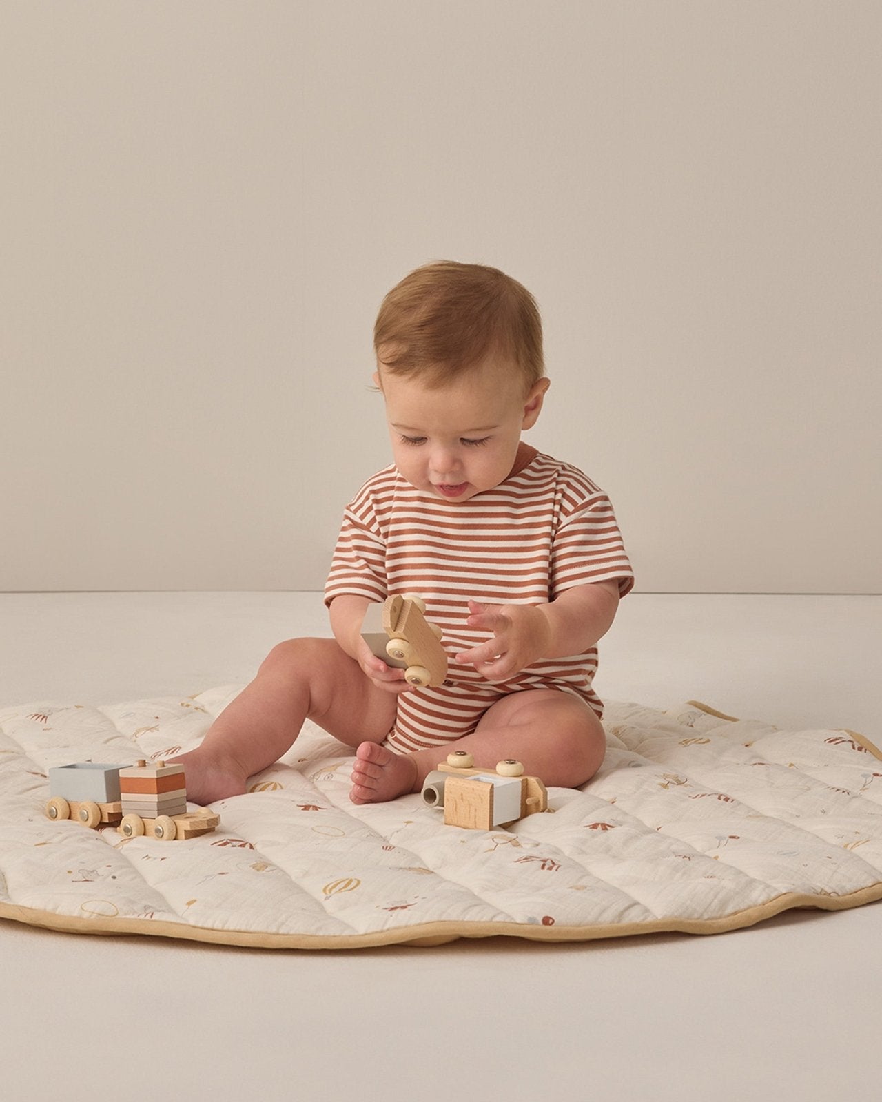 Quincy Mae Relaxed Bubble Romper, Poppy Stripe - Flying Ryno