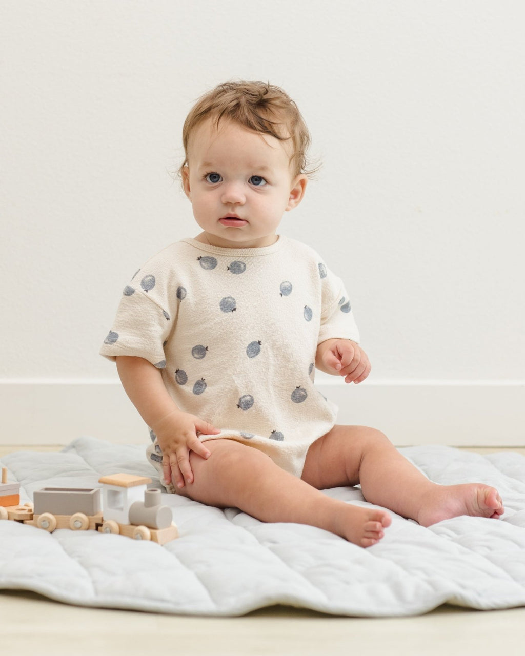 Quincy Mae Relaxed Short Sleeve Bubble Romper, Blueberries - Flying Ryno