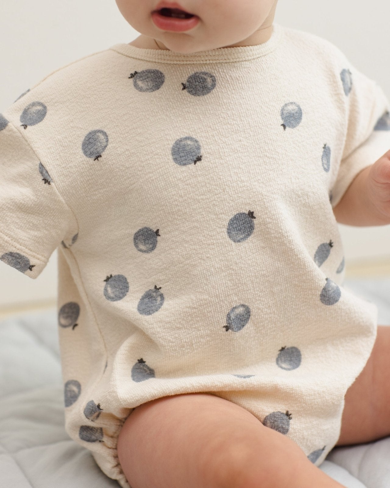 Quincy Mae Relaxed Short Sleeve Bubble Romper, Blueberries - Flying Ryno