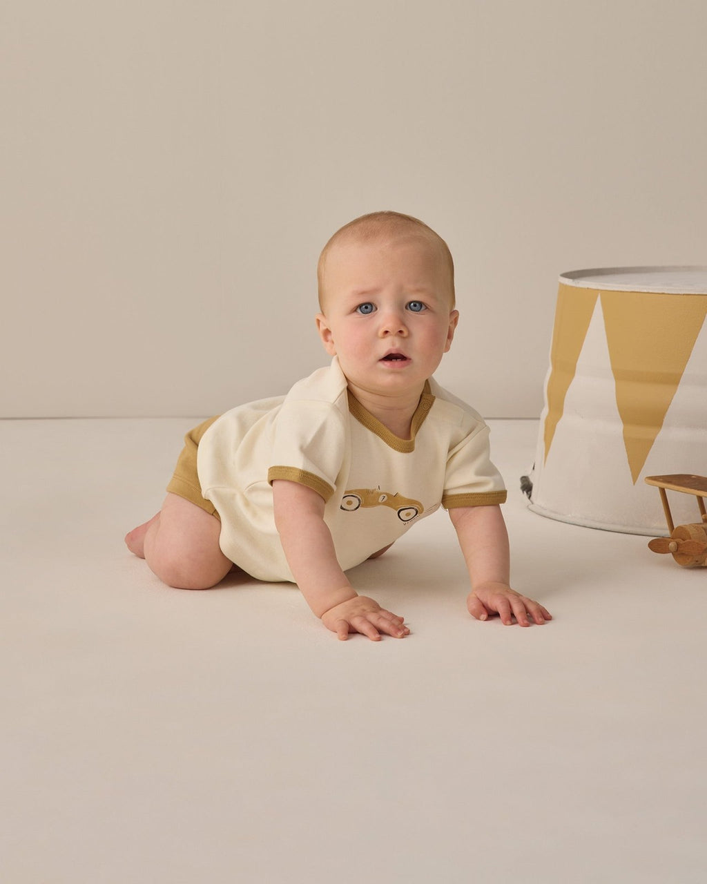 Quincy Mae Ringer Tee, Race Car - Flying Ryno