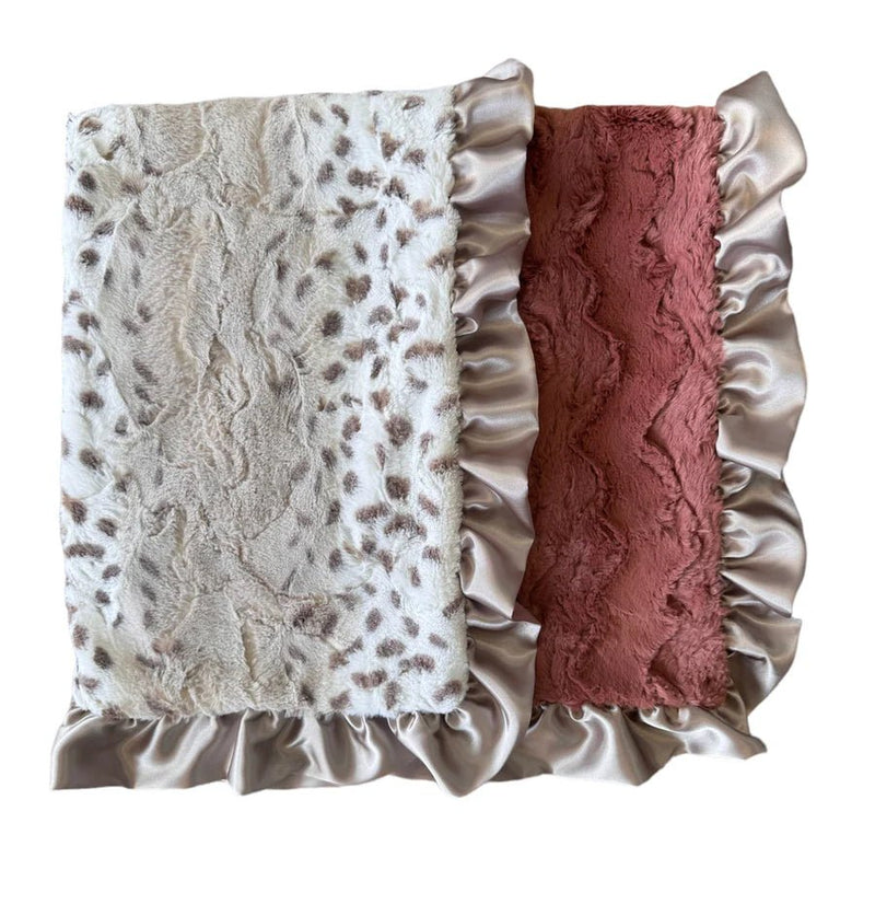 Rockin Royalty Sienna Snowcat Blanket - Flying Ryno