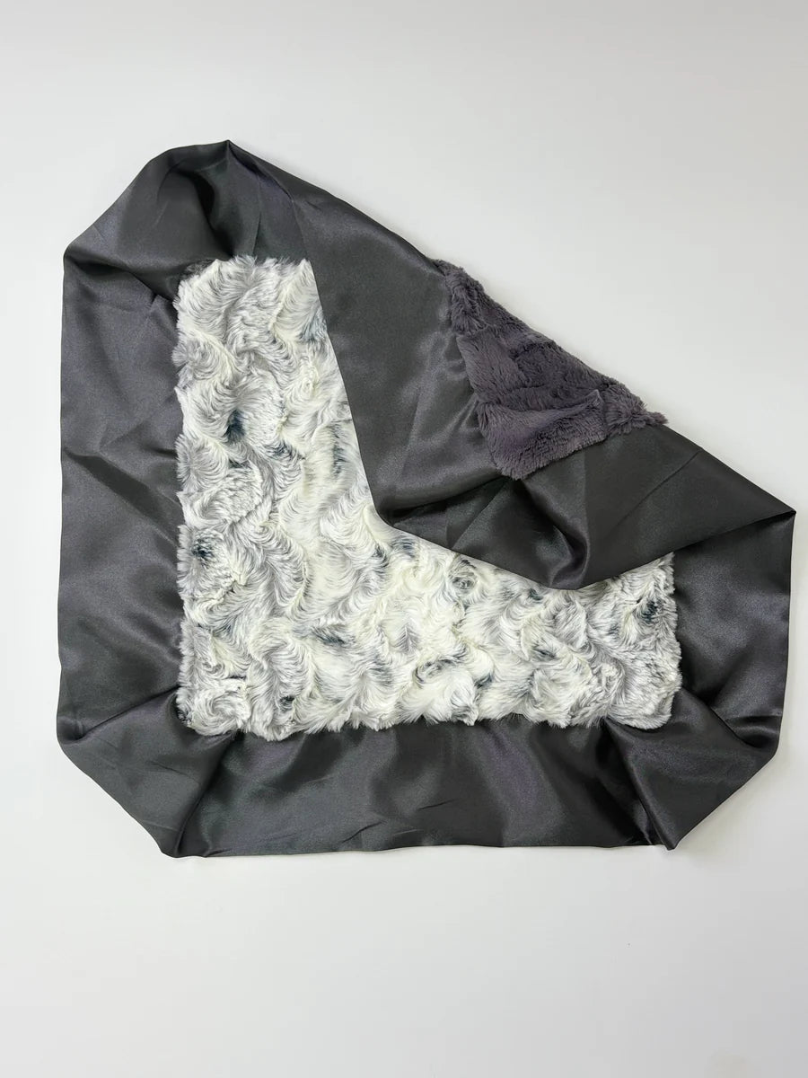 Rockin Royalty Snowy Owl | Lovie - Flying Ryno