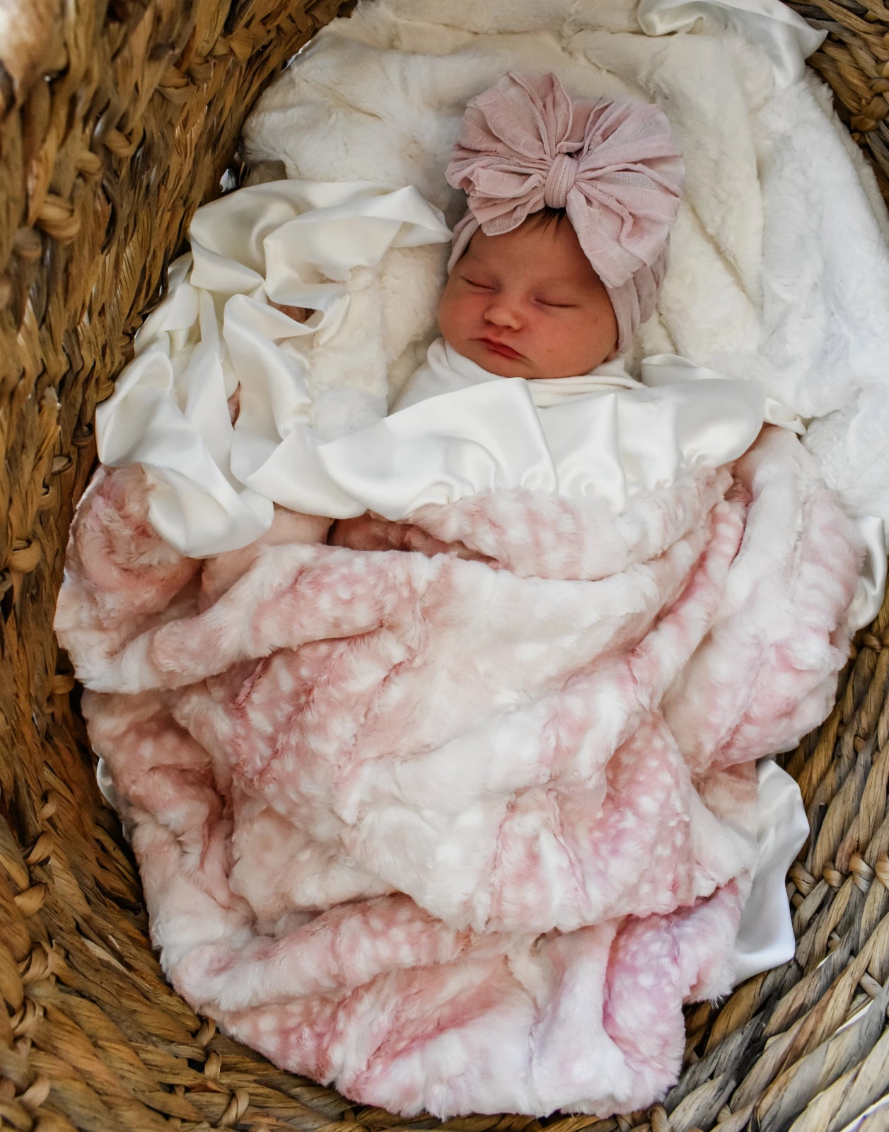Rockin Royalty Sweet Pink Fawn Blanket - Flying Ryno