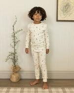 Rylee + Cru Organic Long Sleeve Pajama Set, Skiers - Flying Ryno