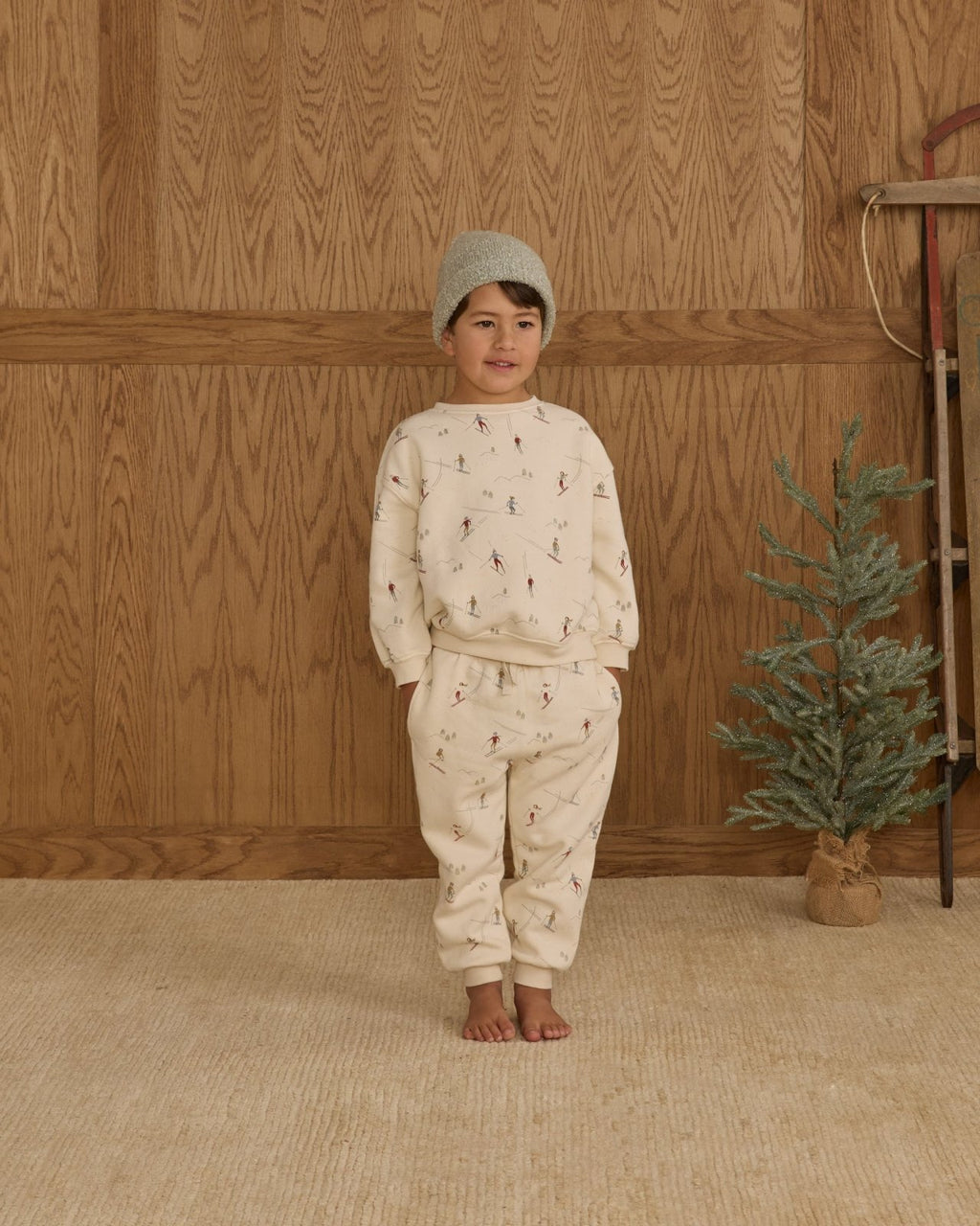 Rylee + Cru Relaxed Sweatshirt + Jogger Sweatpant Set, Skiers - Flying Ryno
