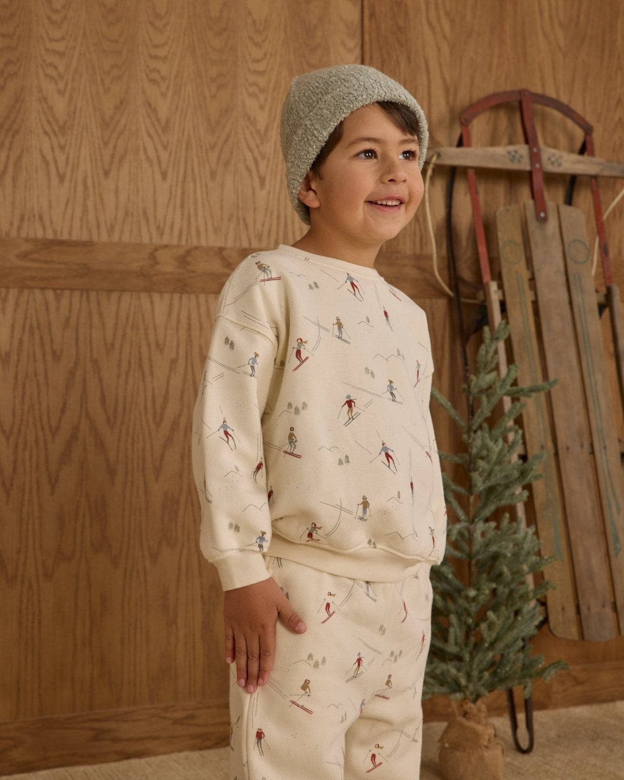 Rylee + Cru Relaxed Sweatshirt + Jogger Sweatpant Set, Skiers - Flying Ryno