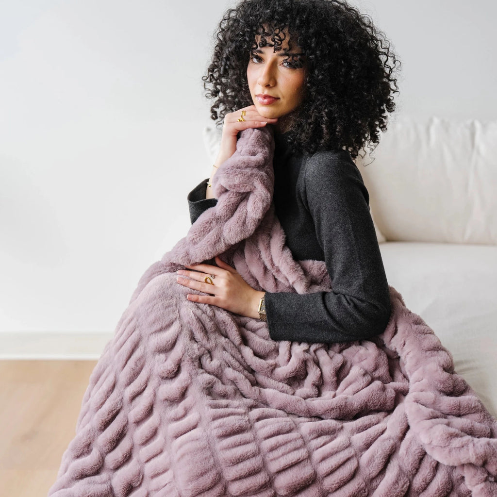 Saranoni Double Ruched Faux Fur Throw Blanket, Woodrose - Flying Ryno