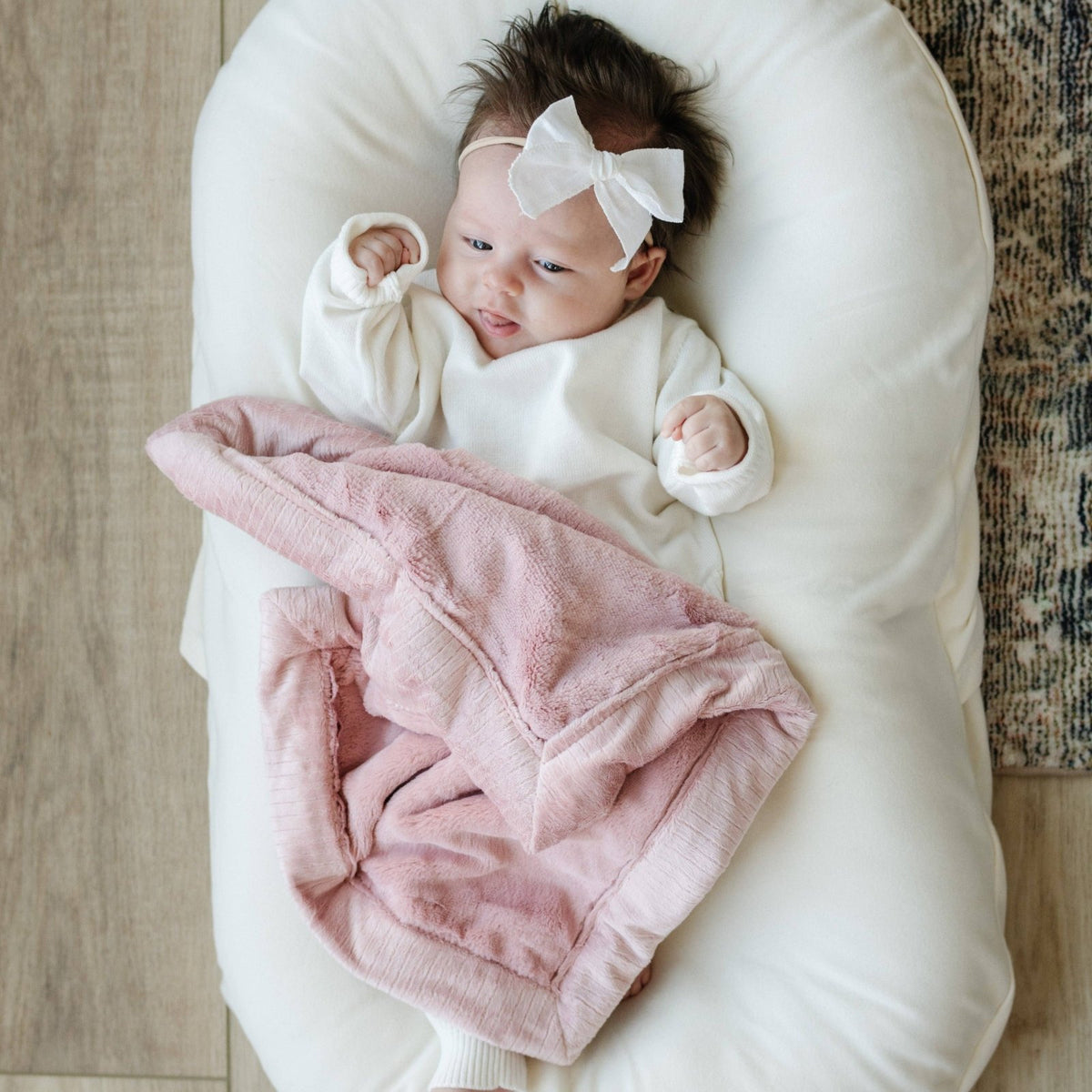 Saranoni Lush Mini Blanket, Ballet Slipper - Flying Ryno