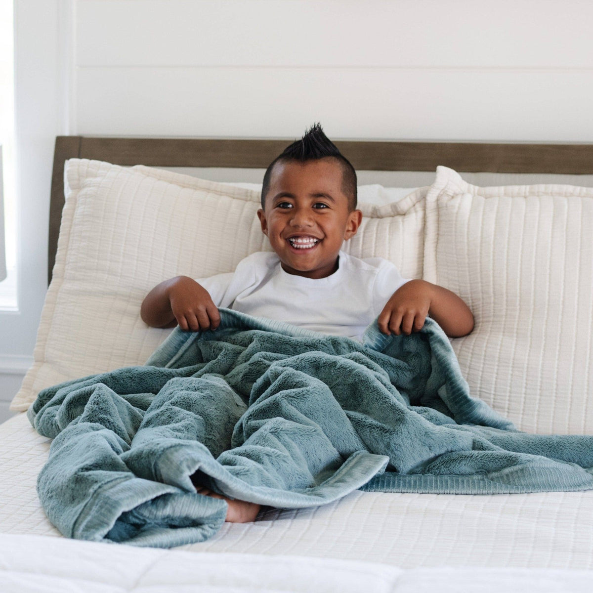 Saranoni Lush Toddler Blanket, Eucalyptus - Flying Ryno