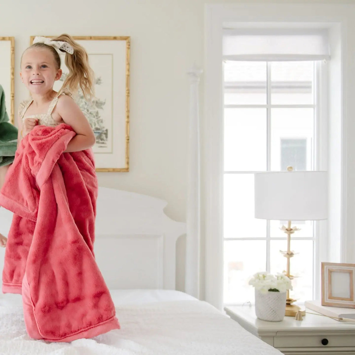 Saranoni Lush Toddler Blanket, Primrose - Flying Ryno