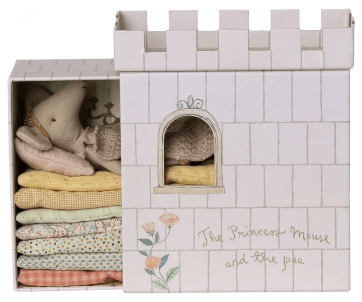 Maileg Princess and the pea, Big sister mouse - Flying Ryno
