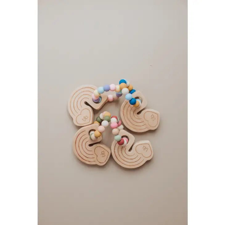 Three Hearts Rainbow Teether Beech Wood - Flying Ryno
